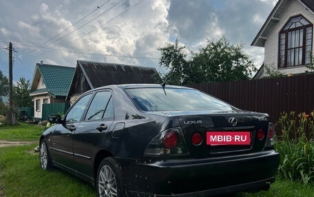 Lexus IS II рестайлинг 2, 2004 год, 850 000 рублей, 8 фотография