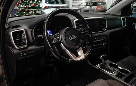 KIA Sportage IV рестайлинг, 2019 год, 2 250 000 рублей, 12 фотография