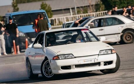 Nissan Skyline, 1991 год, 450 000 рублей, 2 фотография