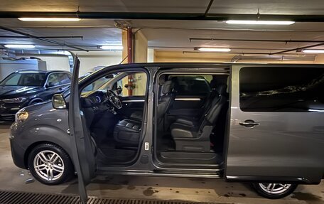 Peugeot Traveller I, 2019 год, 4 100 000 рублей, 4 фотография