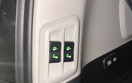 Toyota Land Cruiser Prado 150 рестайлинг 2, 2016 год, 4 150 000 рублей, 6 фотография