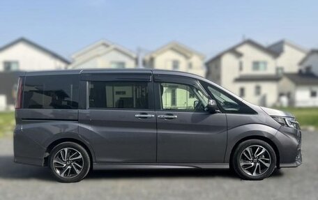 Honda Stepwgn IV, 2020 год, 2 050 000 рублей, 4 фотография