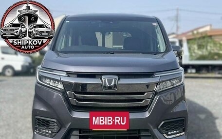 Honda Stepwgn IV, 2020 год, 2 050 000 рублей, 2 фотография