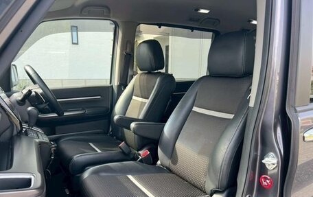 Honda Stepwgn IV, 2020 год, 2 050 000 рублей, 10 фотография