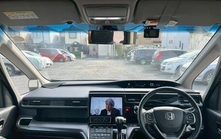 Honda Stepwgn IV, 2020 год, 2 050 000 рублей, 8 фотография