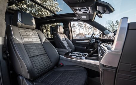 Cadillac Escalade V, 2024 год, 19 000 000 рублей, 10 фотография