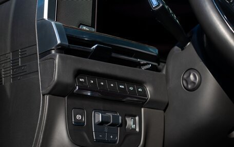 Cadillac Escalade V, 2024 год, 19 000 000 рублей, 19 фотография