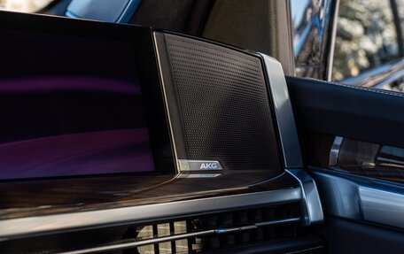 Cadillac Escalade V, 2024 год, 19 000 000 рублей, 23 фотография