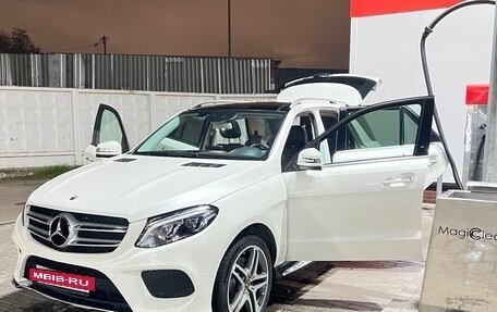 Mercedes-Benz GLE, 2017 год, 4 700 000 рублей, 17 фотография