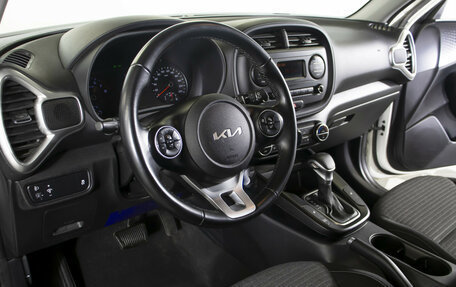 KIA Soul III, 2021 год, 1 715 000 рублей, 17 фотография