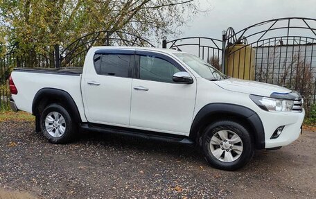 Toyota Hilux VIII, 2019 год, 3 500 000 рублей, 3 фотография