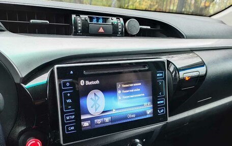 Toyota Hilux VIII, 2019 год, 3 500 000 рублей, 11 фотография