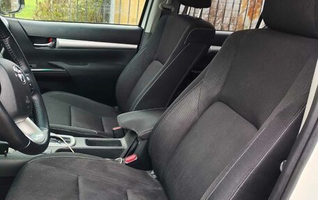 Toyota Hilux VIII, 2019 год, 3 500 000 рублей, 14 фотография