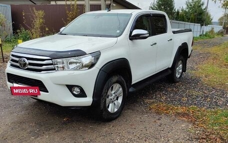 Toyota Hilux VIII, 2019 год, 3 500 000 рублей, 5 фотография