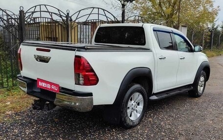 Toyota Hilux VIII, 2019 год, 3 500 000 рублей, 6 фотография