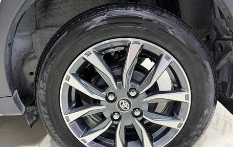 Toyota Yaris, 2022 год, 1 140 000 рублей, 12 фотография