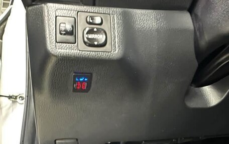 Toyota Yaris, 2022 год, 1 140 000 рублей, 7 фотография