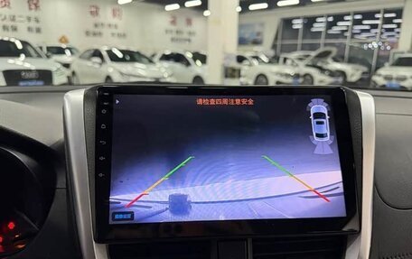 Toyota Yaris, 2022 год, 1 140 000 рублей, 9 фотография