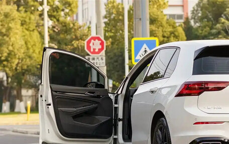 Volkswagen Golf VIII, 2021 год, 1 301 720 рублей, 8 фотография