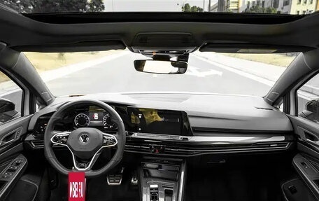 Volkswagen Golf VIII, 2021 год, 1 301 720 рублей, 11 фотография