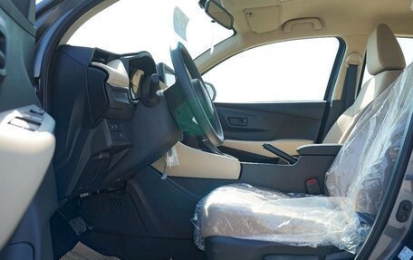 Toyota Yaris, 2025 год, 2 400 000 рублей, 19 фотография