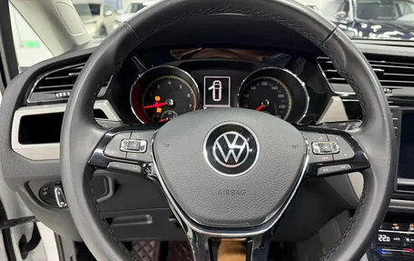 Volkswagen Touran III, 2021 год, 1 899 123 рублей, 15 фотография