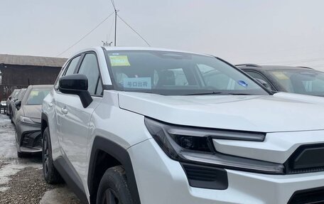 Toyota RAV4, 2025 год, 4 850 000 рублей, 2 фотография