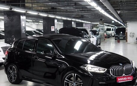 BMW 1 серия, 2022 год, 3 525 000 рублей, 1 фотография