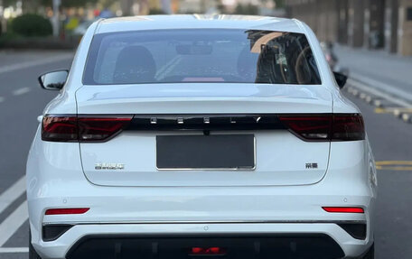 Geely Emgrand, 2022 год, 1 260 000 рублей, 2 фотография