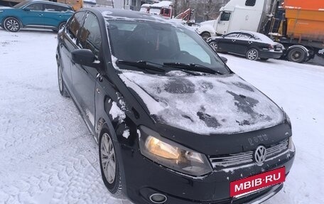 Volkswagen Polo VI (EU Market), 2013 год, 713 000 рублей, 2 фотография