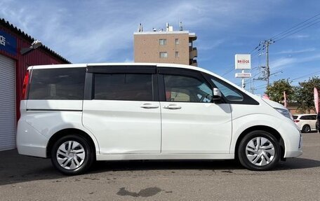 Honda Stepwgn IV, 2021 год, 1 500 000 рублей, 4 фотография