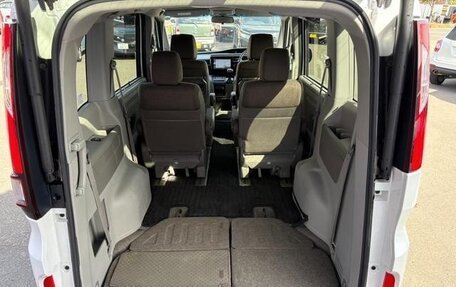 Honda Stepwgn IV, 2021 год, 1 500 000 рублей, 12 фотография