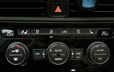 Volkswagen Jetta VII, 2022 год, 1 600 000 рублей, 7 фотография