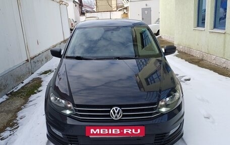 Volkswagen Polo VI (EU Market), 2018 год, 860 000 рублей, 2 фотография