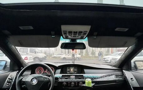 BMW 5 серия, 2005 год, 750 000 рублей, 16 фотография