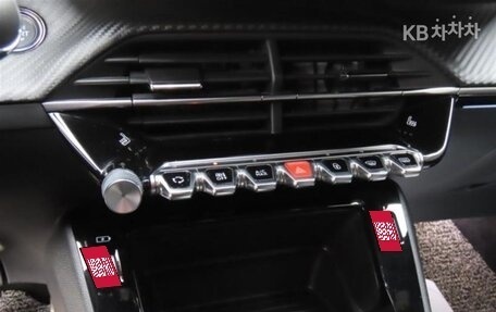 Peugeot 2008 II, 2022 год, 1 910 000 рублей, 18 фотография