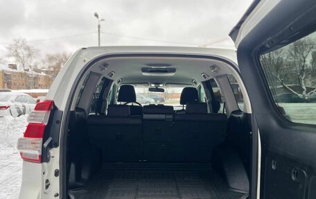 Toyota Land Cruiser Prado 150 рестайлинг 2, 2014 год, 2 690 000 рублей, 9 фотография