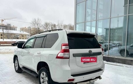 Toyota Land Cruiser Prado 150 рестайлинг 2, 2014 год, 2 690 000 рублей, 7 фотография