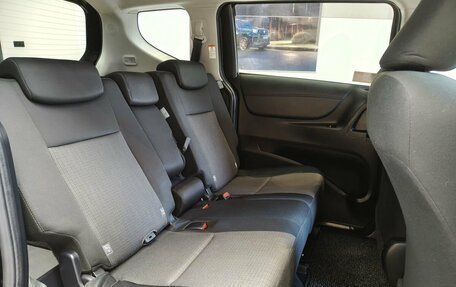 Toyota Sienta II, 2021 год, 1 540 000 рублей, 13 фотография