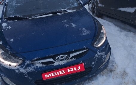 Hyundai Solaris II рестайлинг, 2014 год, 800 000 рублей, 1 фотография