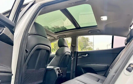 KIA K5 II, 2017 год, 1 048 420 рублей, 25 фотография