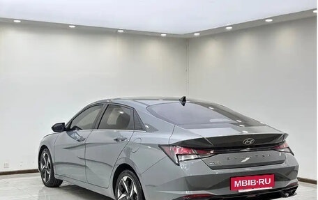Hyundai Elantra, 2023 год, 1 100 000 рублей, 4 фотография