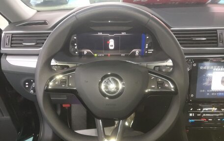 Skoda Superb III рестайлинг, 2022 год, 3 135 707 рублей, 7 фотография