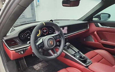 Porsche 911, 2024 год, 31 775 000 рублей, 7 фотография