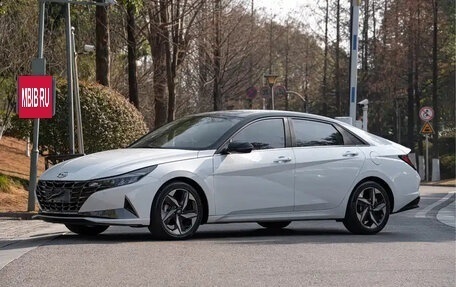 Hyundai Elantra, 2022 год, 1 100 000 рублей, 1 фотография