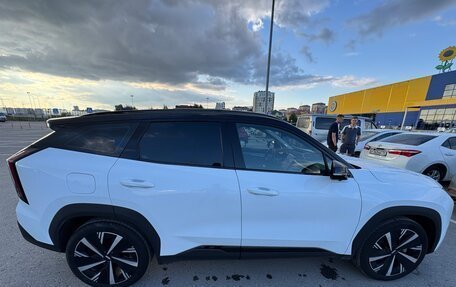 Geely Atlas, 2024 год, 2 800 000 рублей, 5 фотография