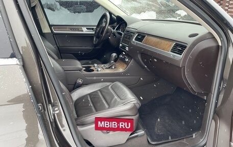 Volkswagen Touareg III, 2016 год, 3 050 000 рублей, 12 фотография