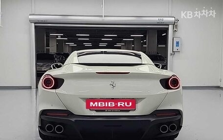 Ferrari Portofino, 2022 год, 23 000 000 рублей, 4 фотография