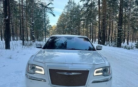 Chrysler 300C II, 2012 год, 1 939 000 рублей, 19 фотография