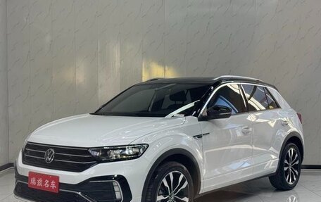 Volkswagen T-Roc I, 2022 год, 1 560 000 рублей, 3 фотография